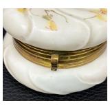 Antique Victorian Wavecrest Dresser Box