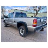 2001 CHEVROLET SILVERADO 2500HD LT 4x4 *No Accidents*