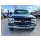 2001 CHEVROLET SILVERADO 2500HD LT 4x4 *No Accidents*