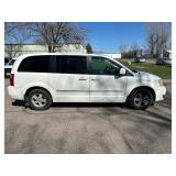 2008 DODGE GRAND CARAVAN SXT *w/ 114k Miles + NO RESERVE*
