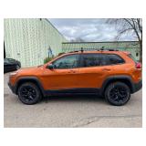 2015 JEEP CHEROKEE TRAILHAWK 4x4 *No Reported Accidents*