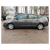 2009 TOYOTA PRIUS TOURING *2 Owners w/ No Reserve*