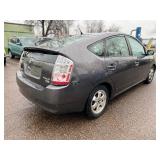 2009 TOYOTA PRIUS TOURING *2 Owners w/ No Reserve*