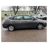 2009 TOYOTA PRIUS TOURING *2 Owners w/ No Reserve*