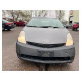 2009 TOYOTA PRIUS TOURING *2 Owners w/ No Reserve*