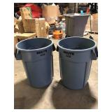 Lot of Rubbermaid Commercial Products BRUTE 44 Gal. Grey Vented Plastic Outdoor Trash Can ( Tops Not Included)   Customer Returns See Pictures