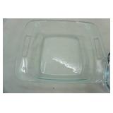 Pyrex baking dish & recipe cards in box