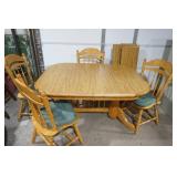 Wooden Dining Room Table & Chairs