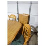 Wooden Dining Room Table & Chairs