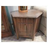 Lamp and Vintage End Table