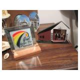 A variety of home decor.