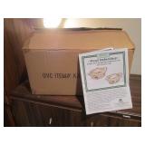 NIB 6 PIECE OVAL OVENWARE SET