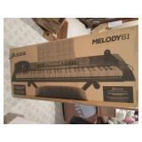 NIB KEYBOARD ALESIS MELODY 61