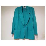 WOMANS BLAZER SIZE 18