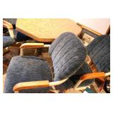Table with 4 rolling chairs 42in w ...