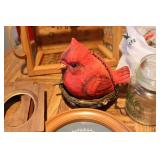 Decor robins, picture frames and mo...