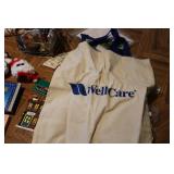 small box of miscellaneous decor...