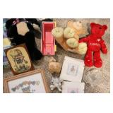 stuffed animals wall hangings decor...