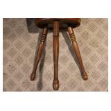 wooden plat stand/pot holder...