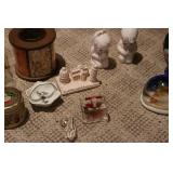 Decorative glassware and collectabl...