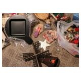 Huge lot of miscellaneous decor, tr...