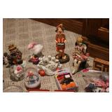 Decorative trinkets...