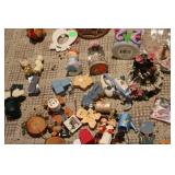 Decorative trinkets...