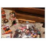 Decorative trinkets...