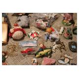 Decorative trinkets...