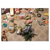 Decorative trinkets...