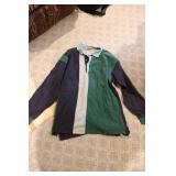 GUESS CLASSIC SPORTSWEAR shirt size...