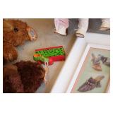 Decorative dolls, teddy bears, and ...