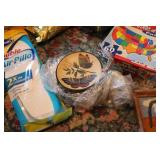 Miscellaneous lot artificial flower...