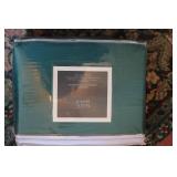 Nate Berkus sheet set cal king size...