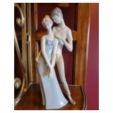 Scheidil Gräfenthal Figurine ~ Loving Couple