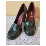 Prada Deep Forest Green Leather Shoes, size 36