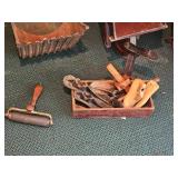 Primitive Household Tools & Décor