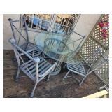 Wisted Cast Aluminum Patio Table Set with Scalloped Edge Glass Top