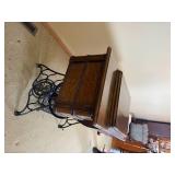 Antique Trendle Singer Sewing Machine G8110528