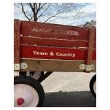 Large Radio Flyer Town & Country Wagon