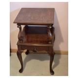 Elegant Vintage Mahogany Tiered Accent Table