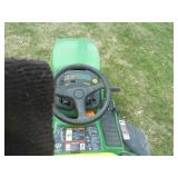 John Deere LX266 Lawn Tractor