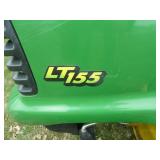 John Deere LT155 Lawn Tractor