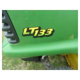 John Deere LT133 Lawn Tractor