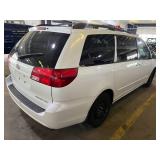 2005 Toyota Sienna XLE