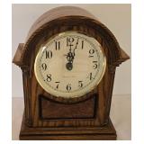 Vintage Howard Miller Mantle Clock