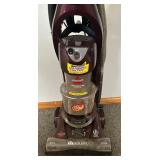 Bissell Momentum Cyclonic Vacuum Model: 82G7-1