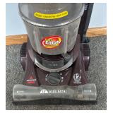 Bissell Momentum Cyclonic Vacuum Model: 82G7-1