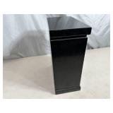 Beautiful Black Laquered & Mother of Pearl Jewelry Box with Contents