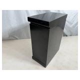 Beautiful Black Laquered & Mother of Pearl Jewelry Box with Contents